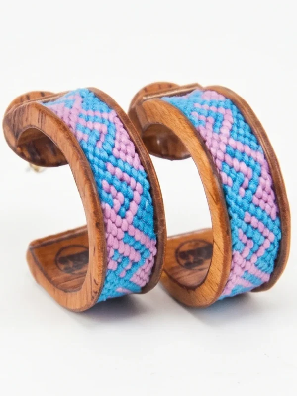 aretes madera con macrame santiago rugeles