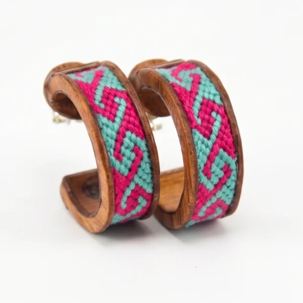 16_aretes_madera_macrame_santiago_rugeles aretes madera con macrame santiago rugeles