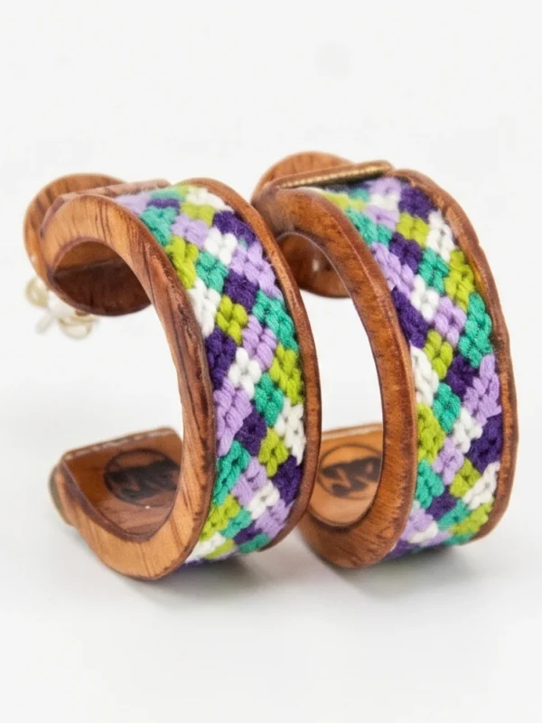 aretes madera con macrame santiago rugeles
