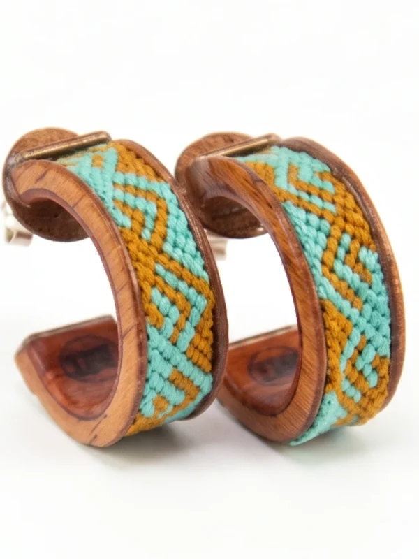 aretes madera con macrame santiago rugeles