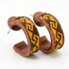 aretes madera con macrame santiago rugeles