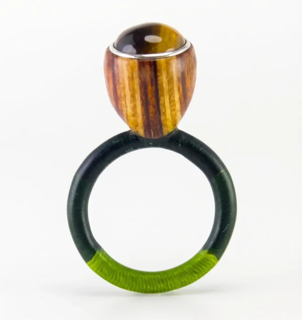 Anillo Ojo de Tigre en Madera de Nogal y Cedro